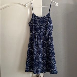 NAVY & WHITE PATTERNED DRESS